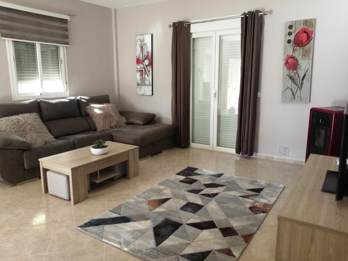 Villa Los Castos Immaculate 2-Bed Villa Arboleas المظهر الخارجي الصورة