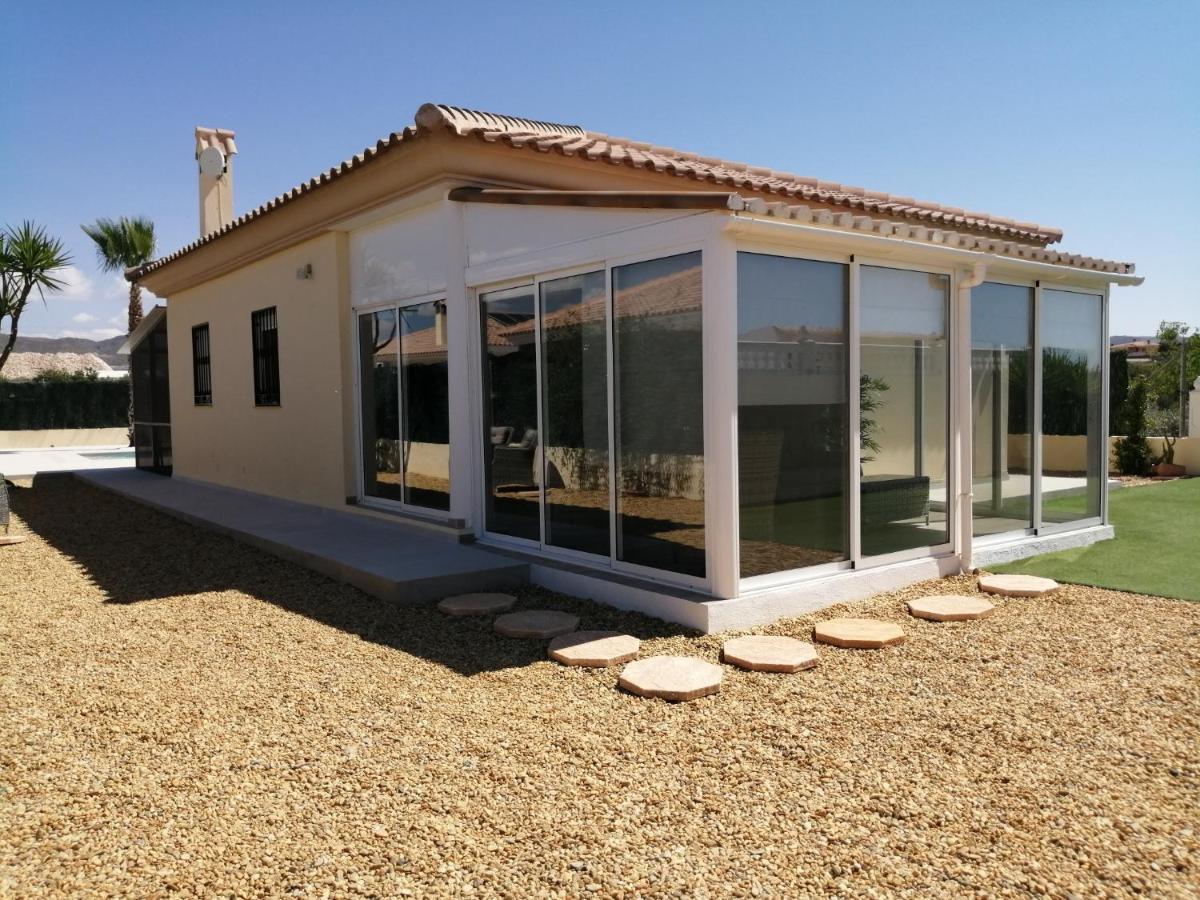 Villa Los Castos Immaculate 2-Bed Villa Arboleas المظهر الخارجي الصورة