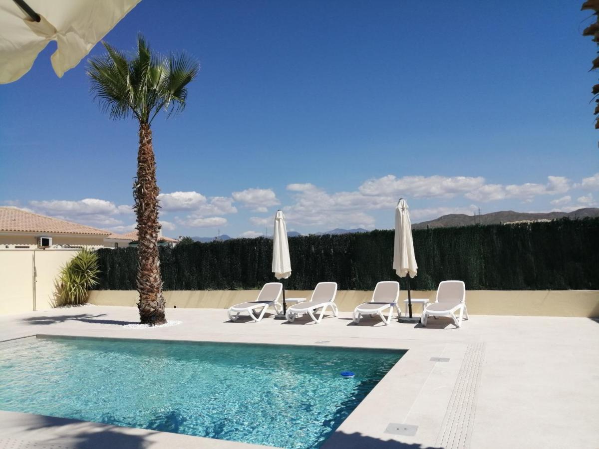 Villa Los Castos Immaculate 2-Bed Villa Arboleas المظهر الخارجي الصورة