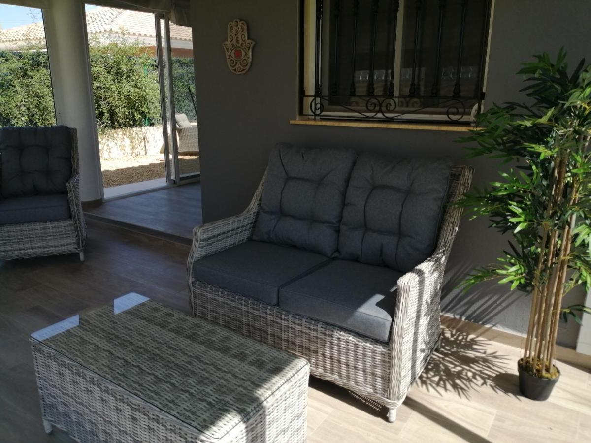 Villa Los Castos Immaculate 2-Bed Villa Arboleas المظهر الخارجي الصورة