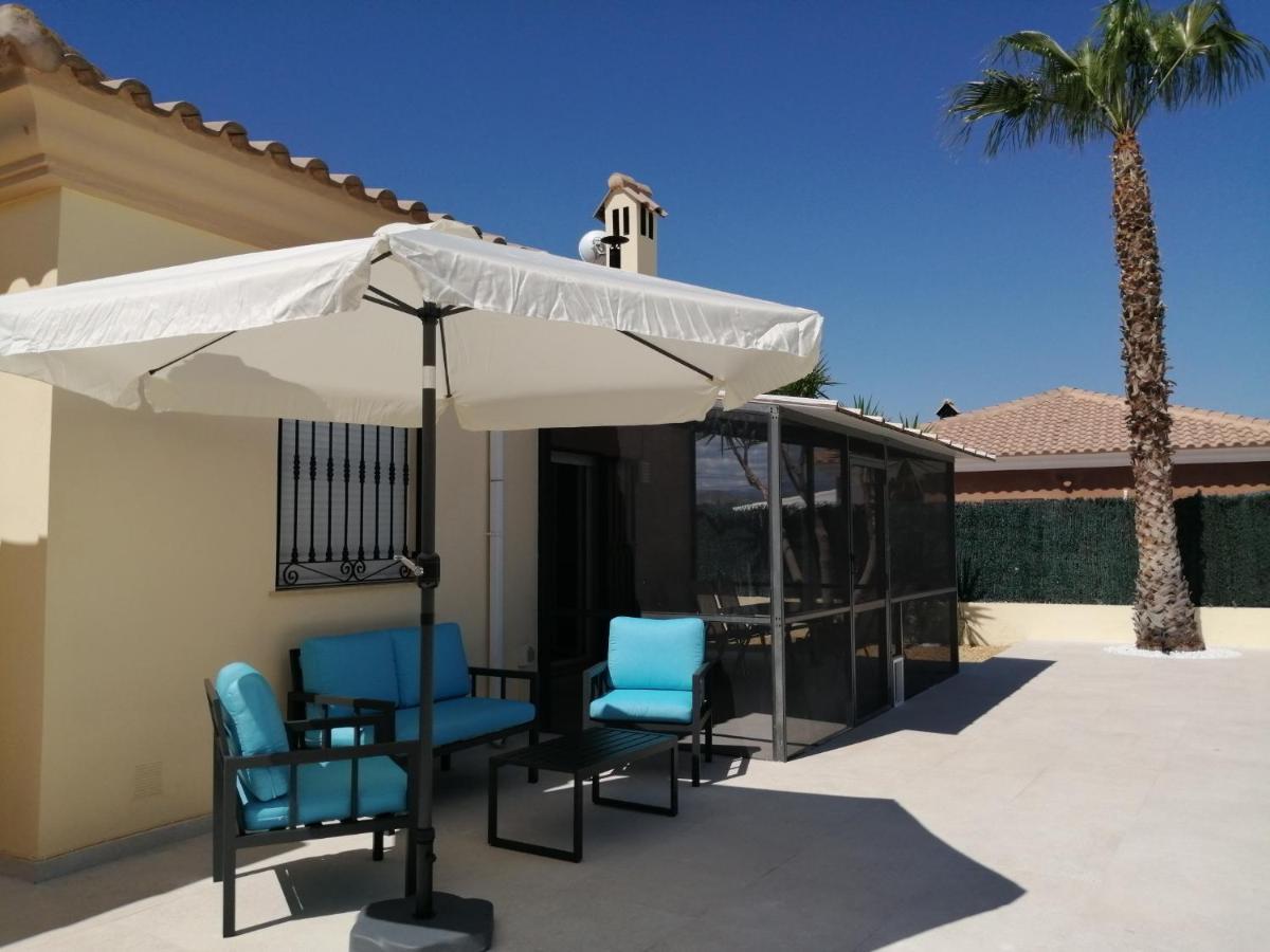 Villa Los Castos Immaculate 2-Bed Villa Arboleas المظهر الخارجي الصورة